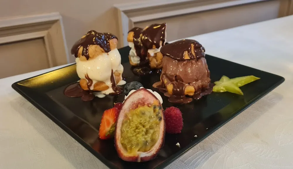 Trilogie de Profiteroles Maison